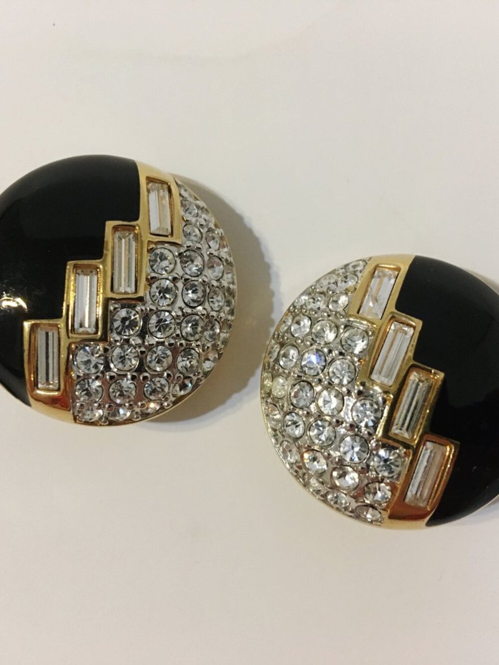 Clip-on Earrings Round Rectangle Crystal Rhinestones Black Gold Tone Metal